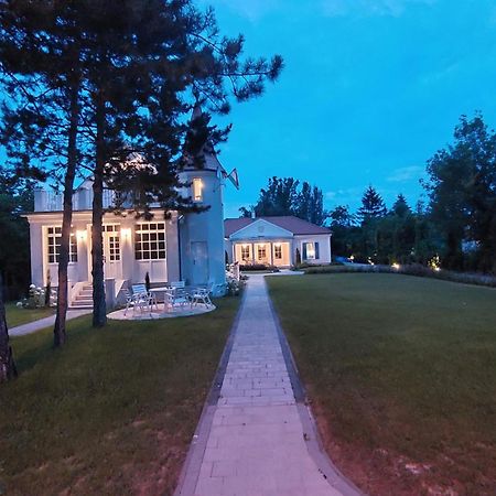 Schieszl Villa 자르마디 외부 사진